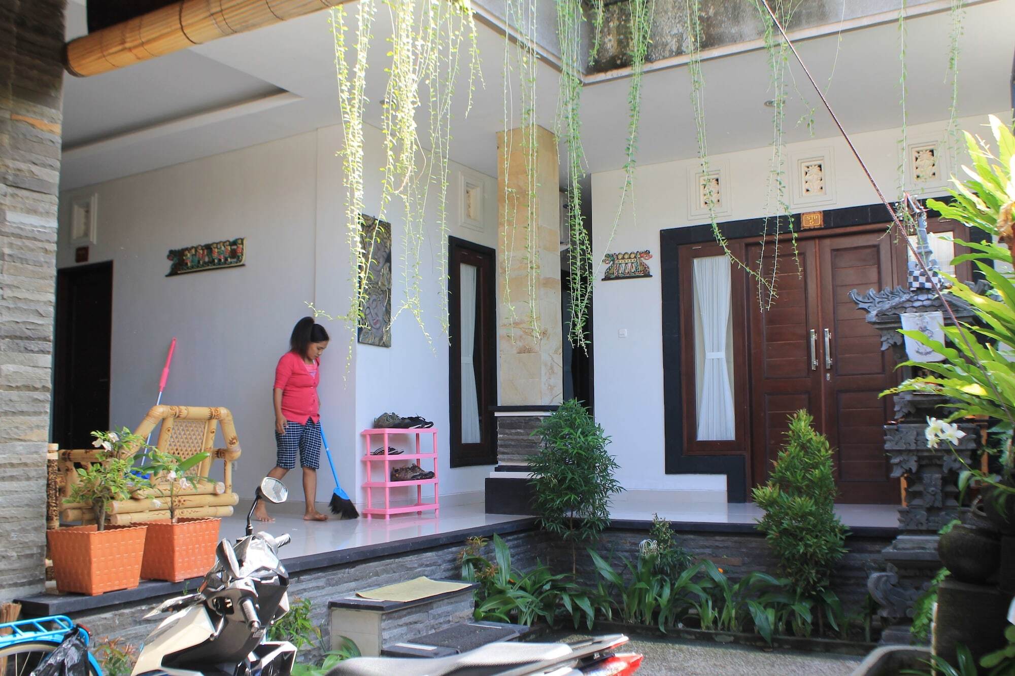 Suwardika Homestay & Dormitory Sanur Екстериор снимка